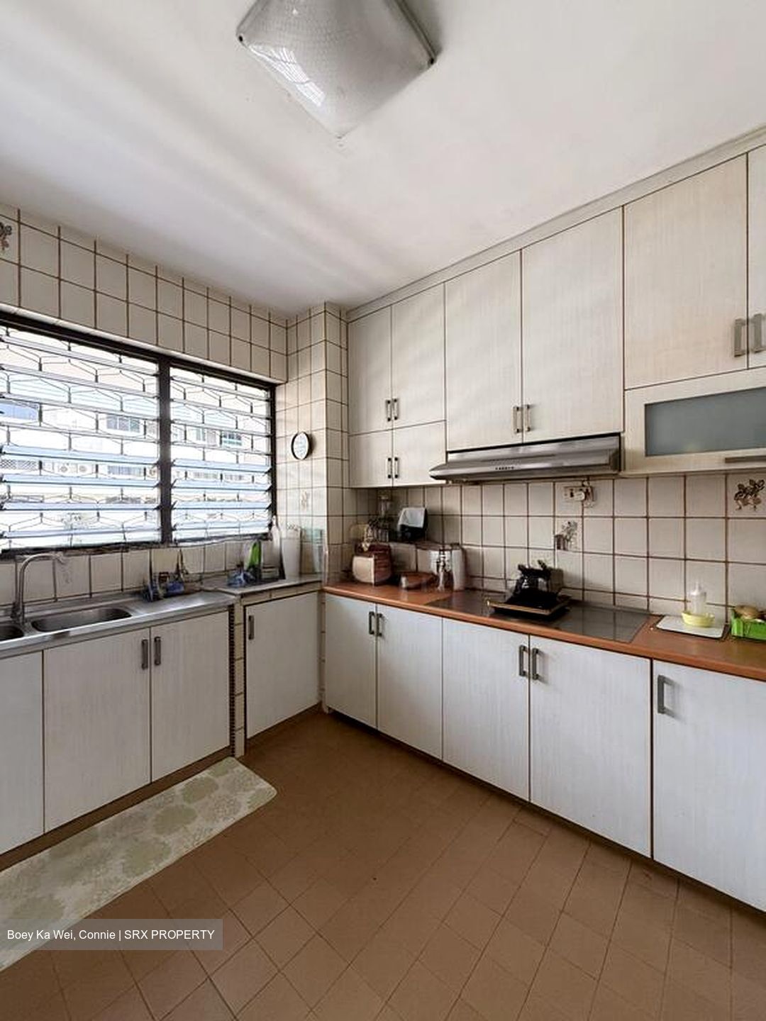 Lakepoint Condominium (D22), Condominium #522332331